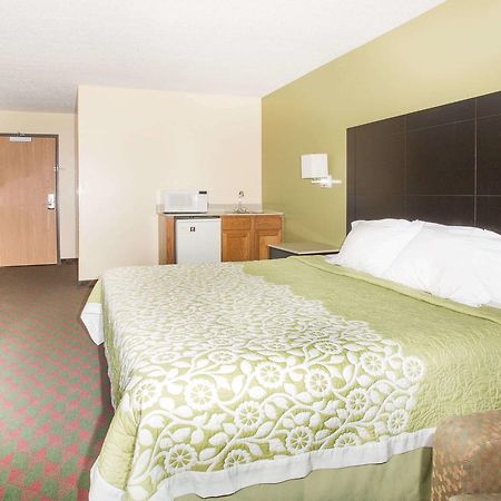 Days Inn By Wyndham Lexington Ne Exteriér fotografie