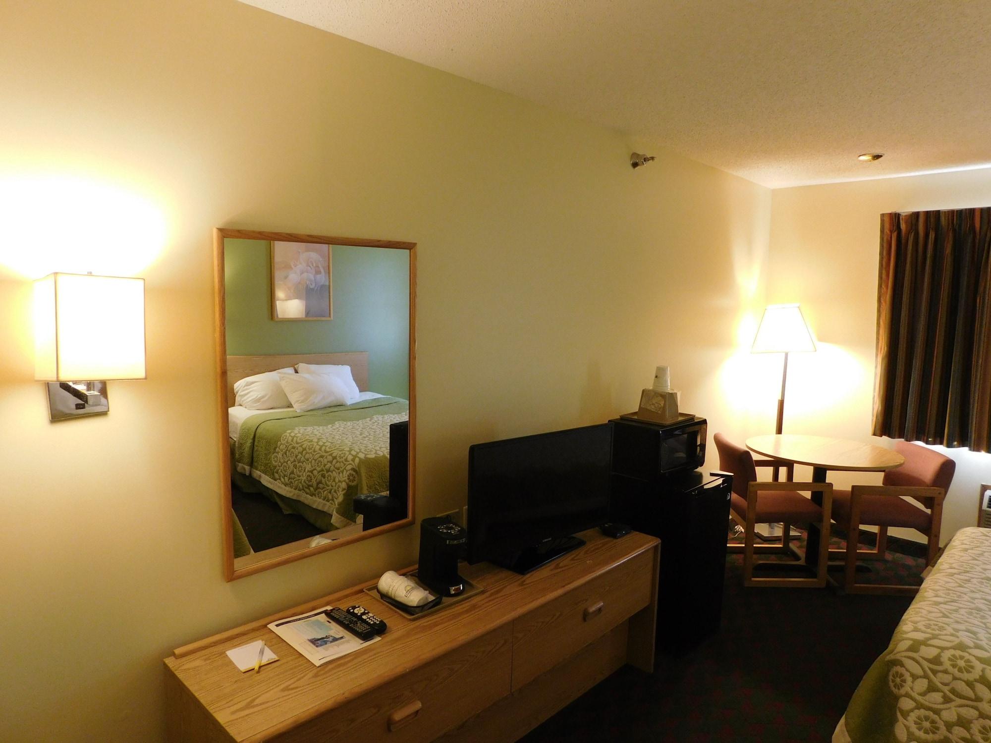 Days Inn By Wyndham Lexington Ne Exteriér fotografie